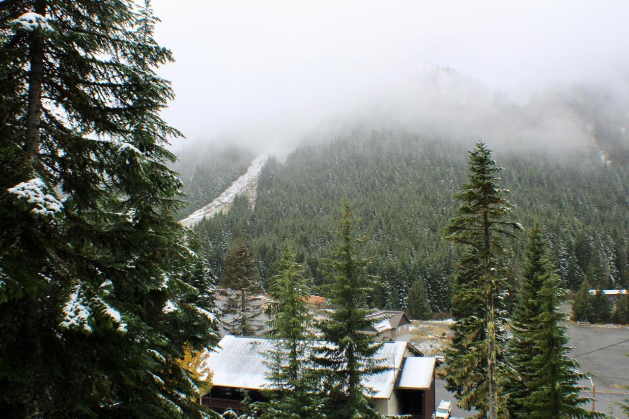 Crystal Chalets *